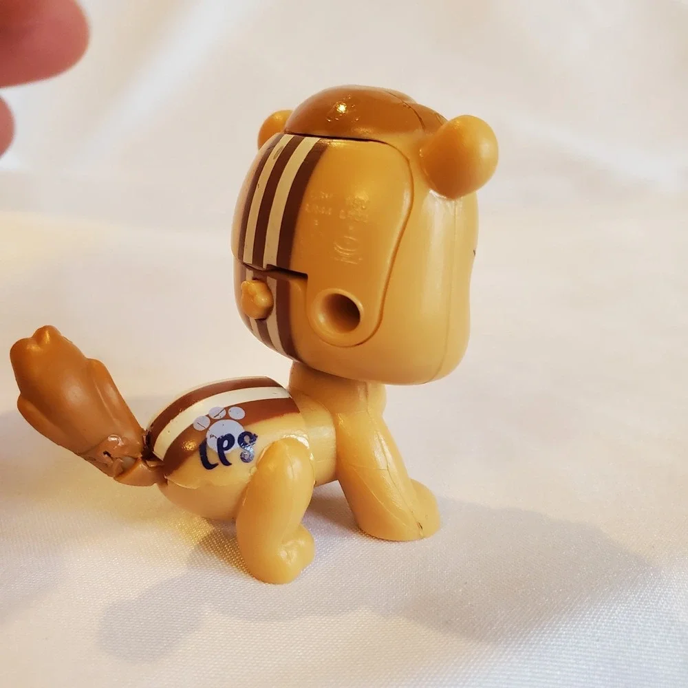 Littlest Pet Shop Magic Motion Walking Chipmunk - #2111 - Untested Dead Battery